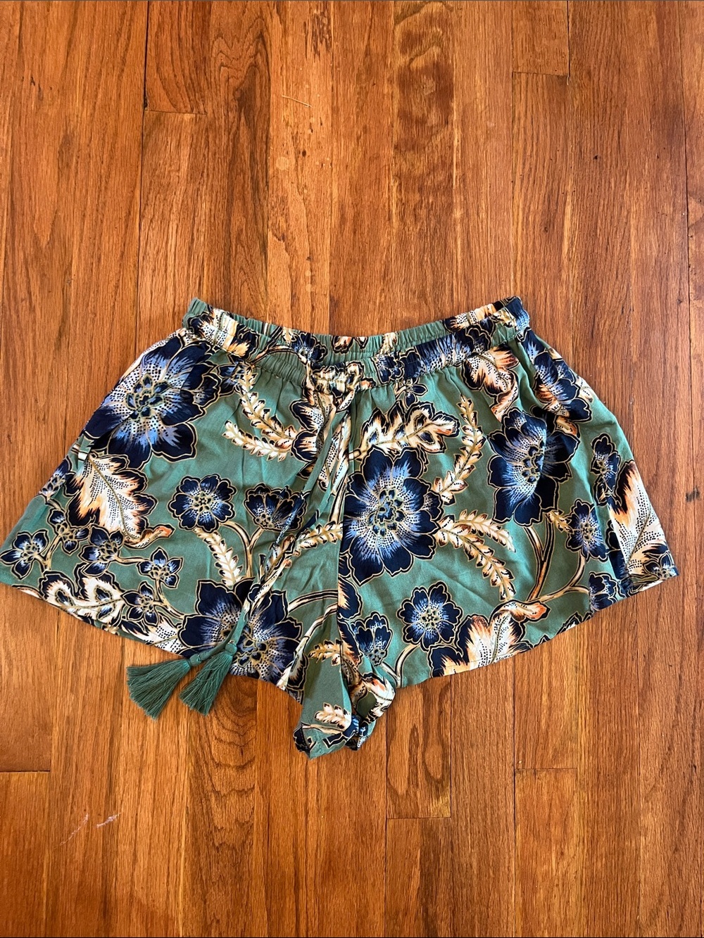 O’Neill Floral Tie-Waist Women’s Shorts in Teal